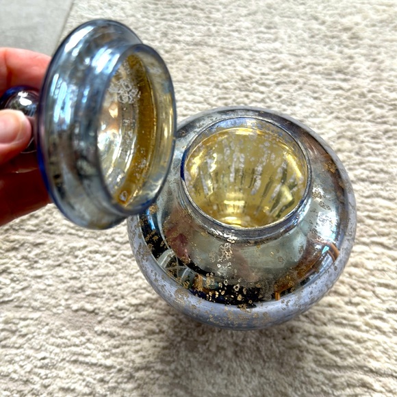 Blue/Purple Hue Mercury Glass Genie Bottle Container W/ Lid -Excellent Condition - Picture 2 of 5